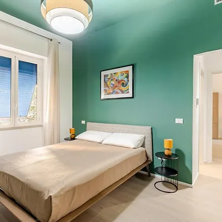 In Piazza Mazzini Nel Cuore Della Citta Di *