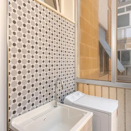 Appartement In Piazza Mazzini Nel Cuore Della Citta Di *